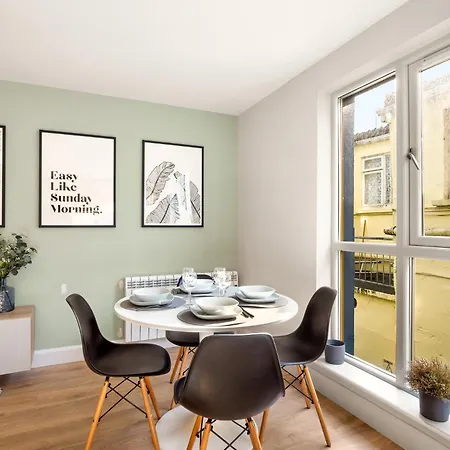 The Town Place Boutique Apartment *