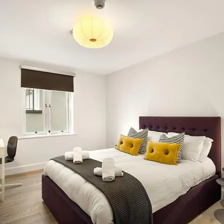 The Town Place Boutique * Clifden